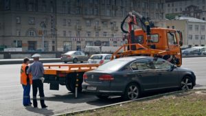 Отсутствие страховки забирают на штрафстоянку